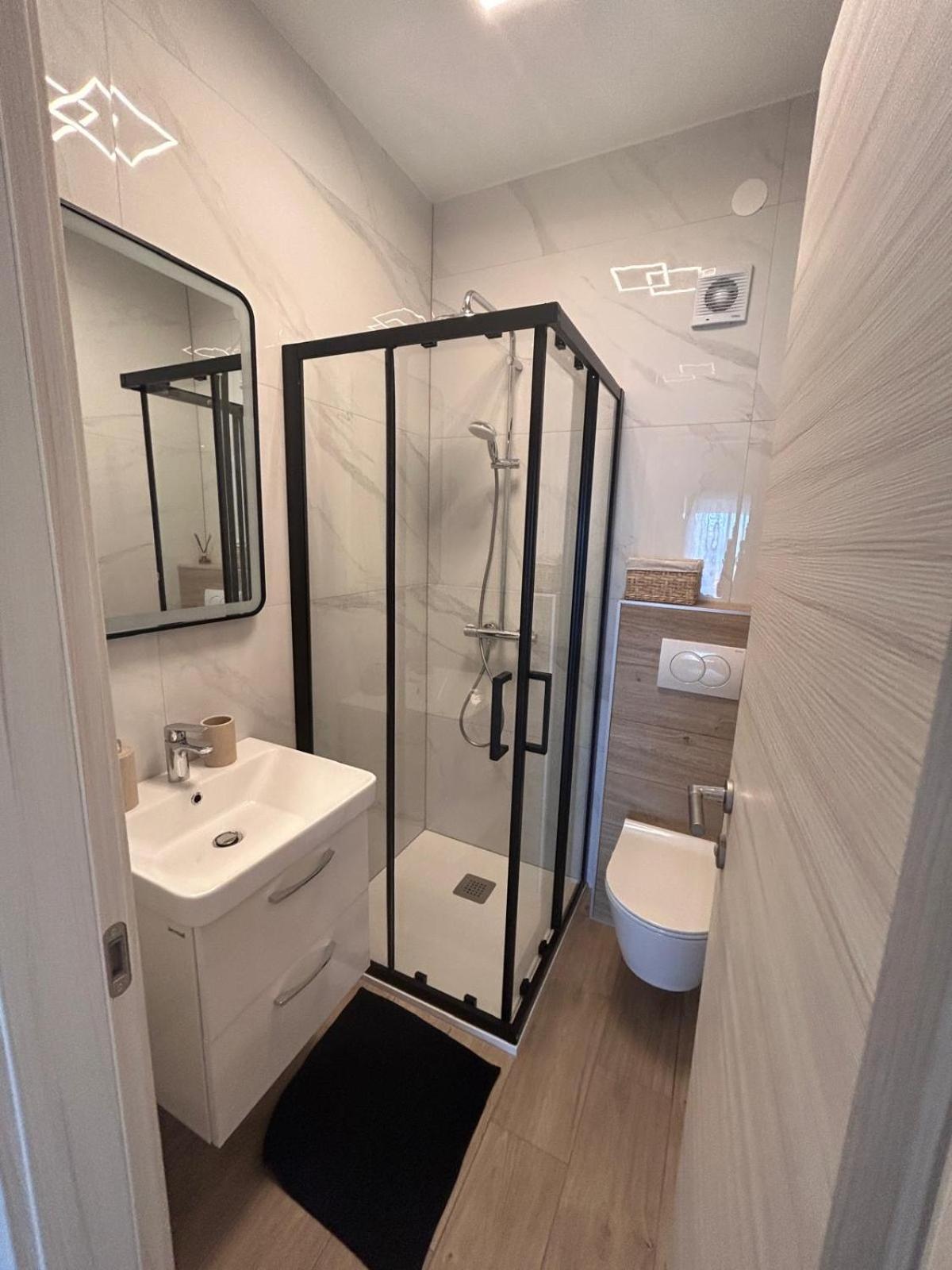 Apartmani Velnic 2 Башка Екстер'єр фото